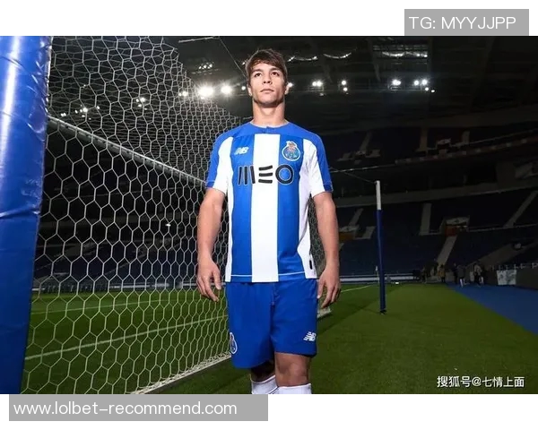 尤文图斯逆袭波尔图4-0大胜赛场瞬间引发热烈讨论与分析